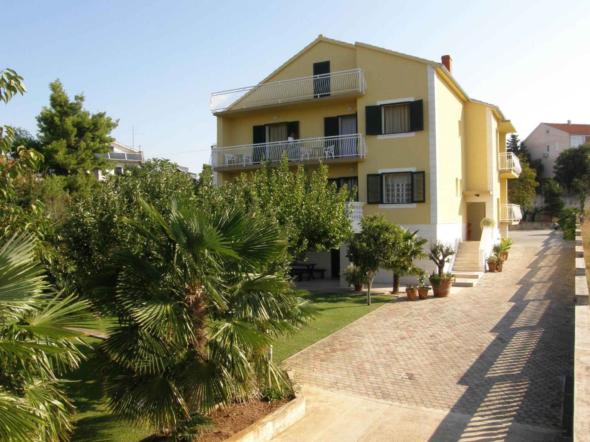 Villa Slavica 1 Vodice Exteriör bild