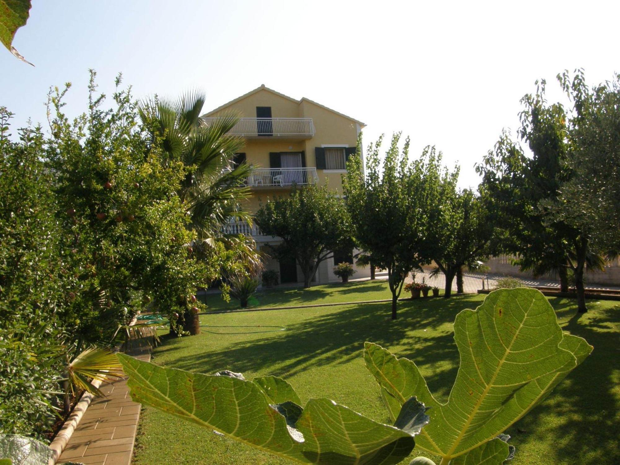 Villa Slavica 1 Vodice Exteriör bild