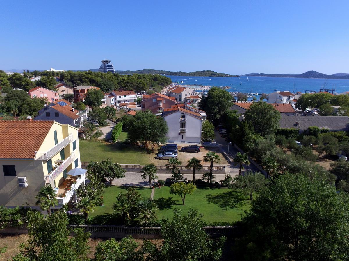 Villa Slavica 1 Vodice Exteriör bild