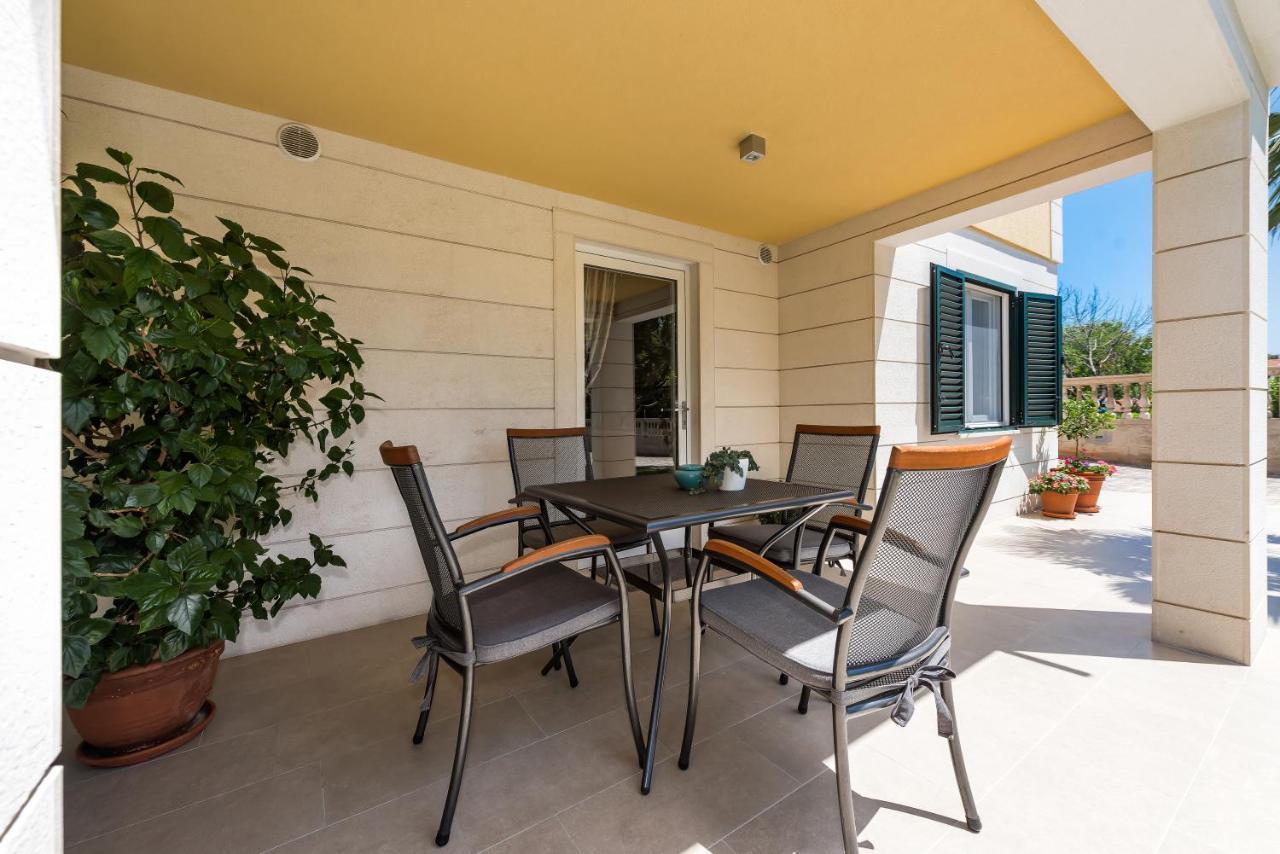Villa Slavica 1 Vodice Exteriör bild