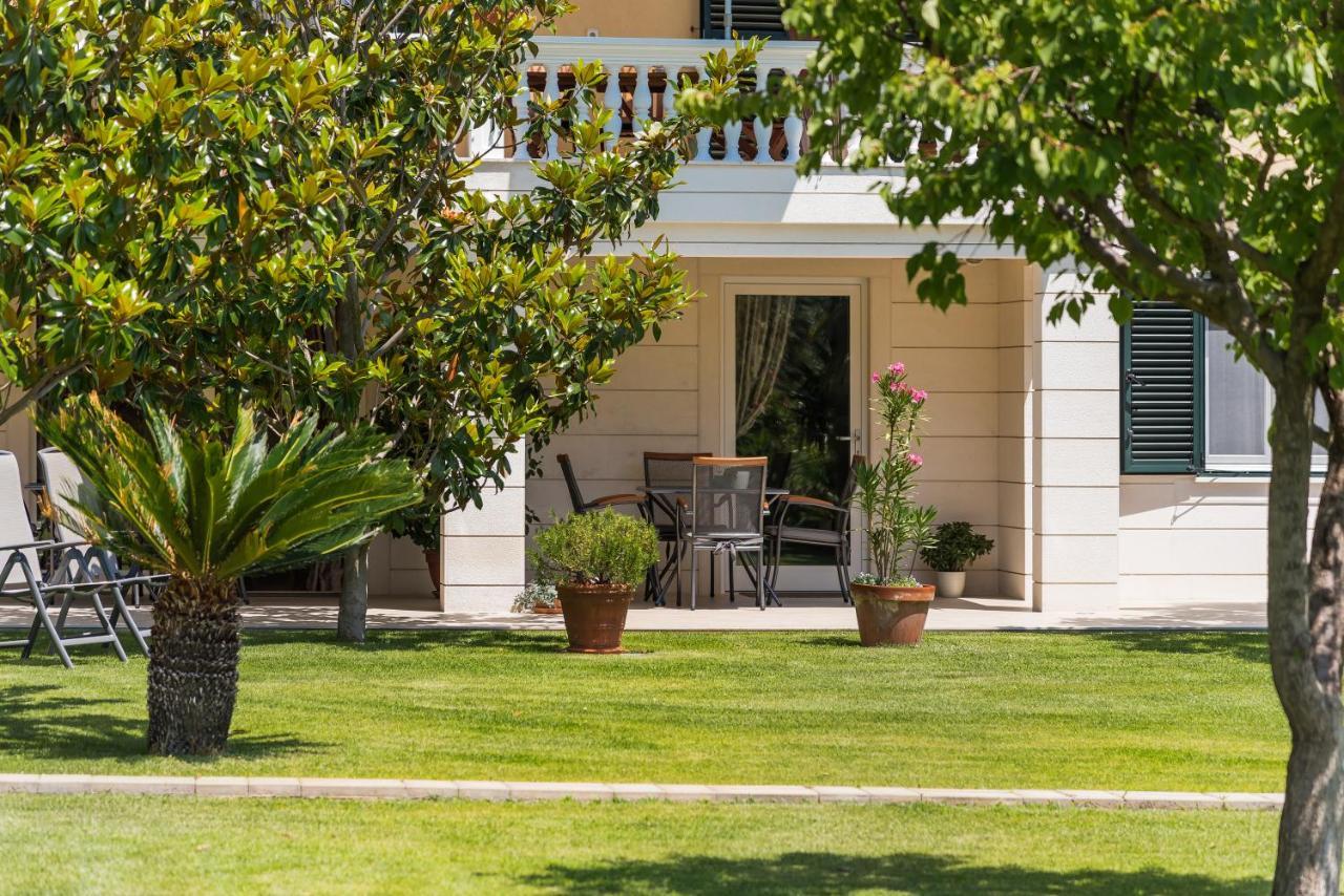Villa Slavica 1 Vodice Exteriör bild