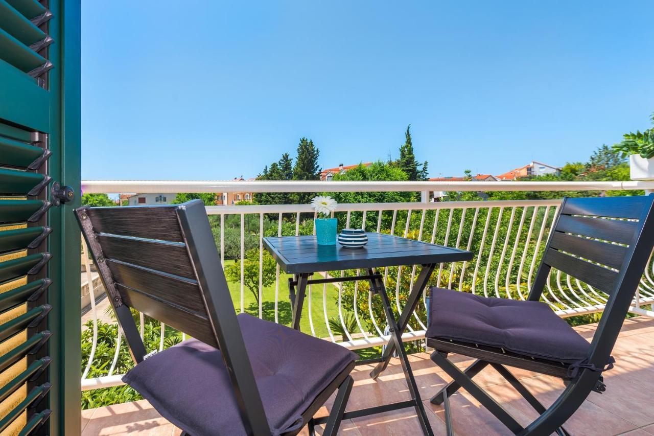 Villa Slavica 1 Vodice Exteriör bild
